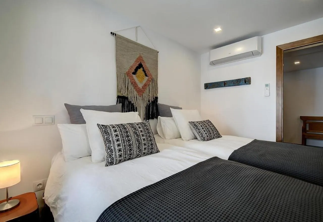הוילה אסטפונה Renovated Townhouse San Roque 85 0*,
